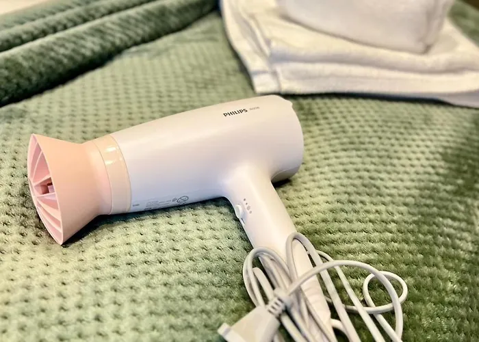 Olive & Oak - Center & Parking *